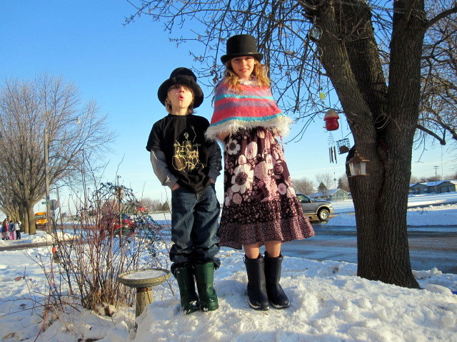 Sing physics and chemistry carols with the kids! (Updated with more songs)