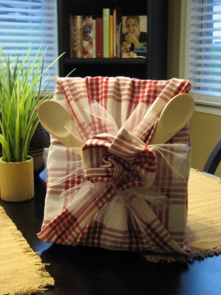 31 things to wrap presents with besides wrapping paper