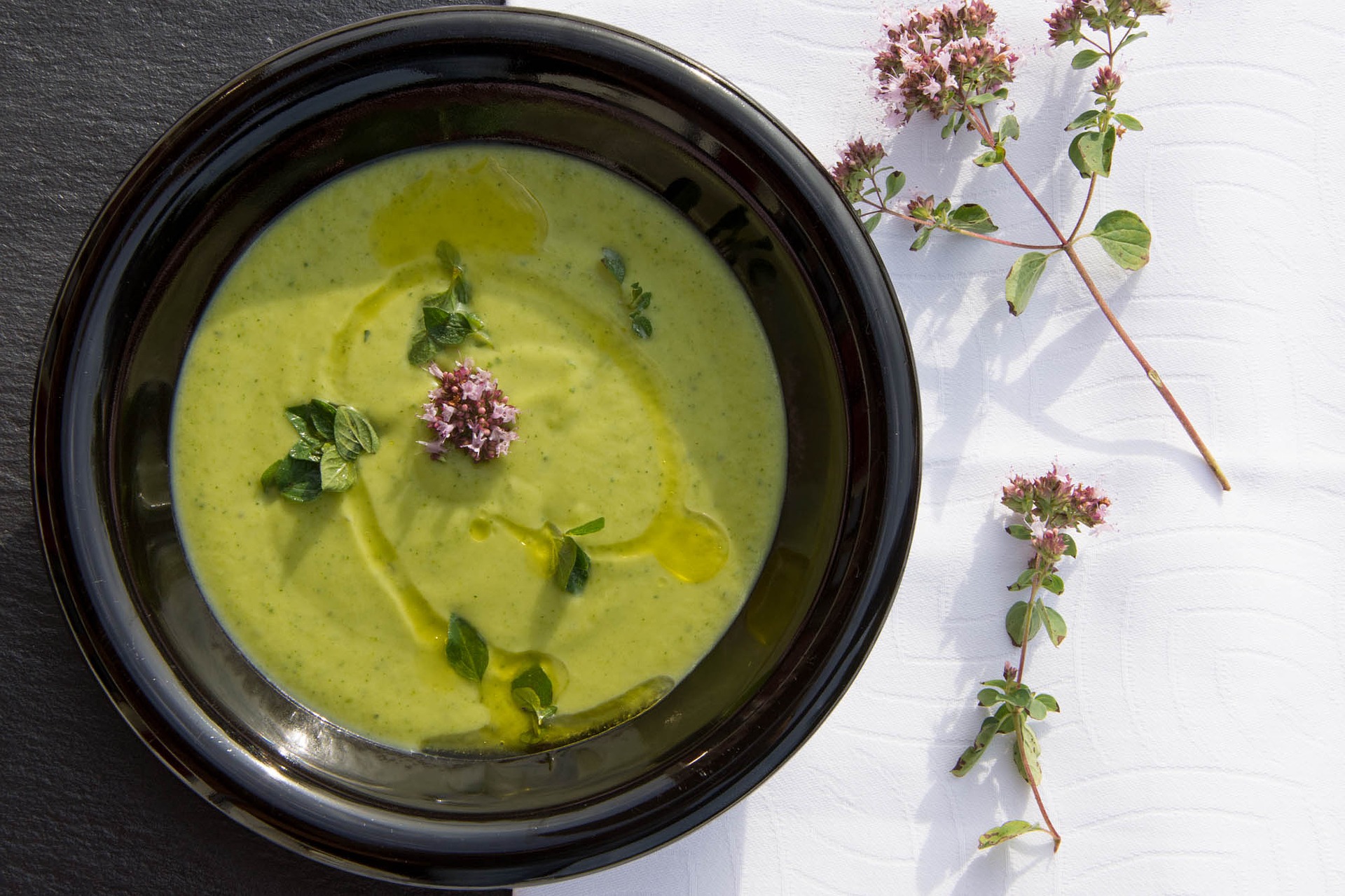 herbs edible flowers